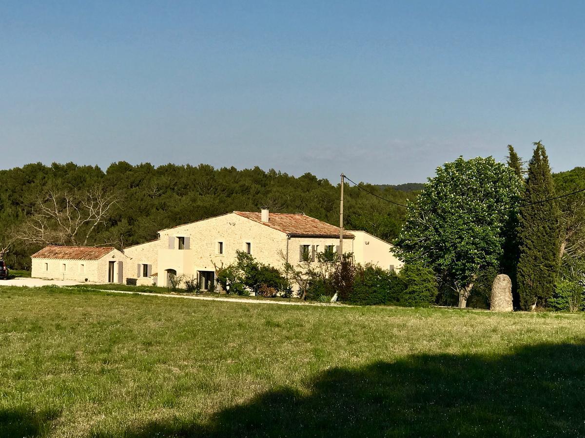 Hotel Chut ! C'Est Ici Venelles Exteriér fotografie